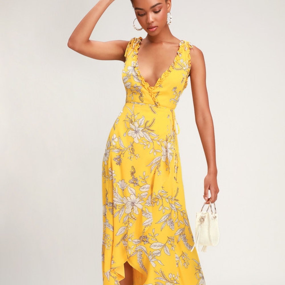 NWT LULUS YELLOW FLORAL PRINT  WRAP MAXI DRESS